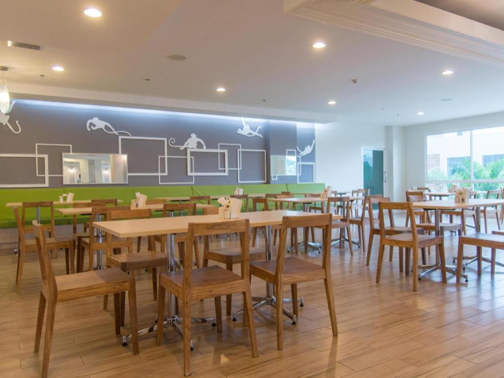Prachuap Grand Hotel Πράτσουατ Κίρι Χαν Εξωτερικό φωτογραφία